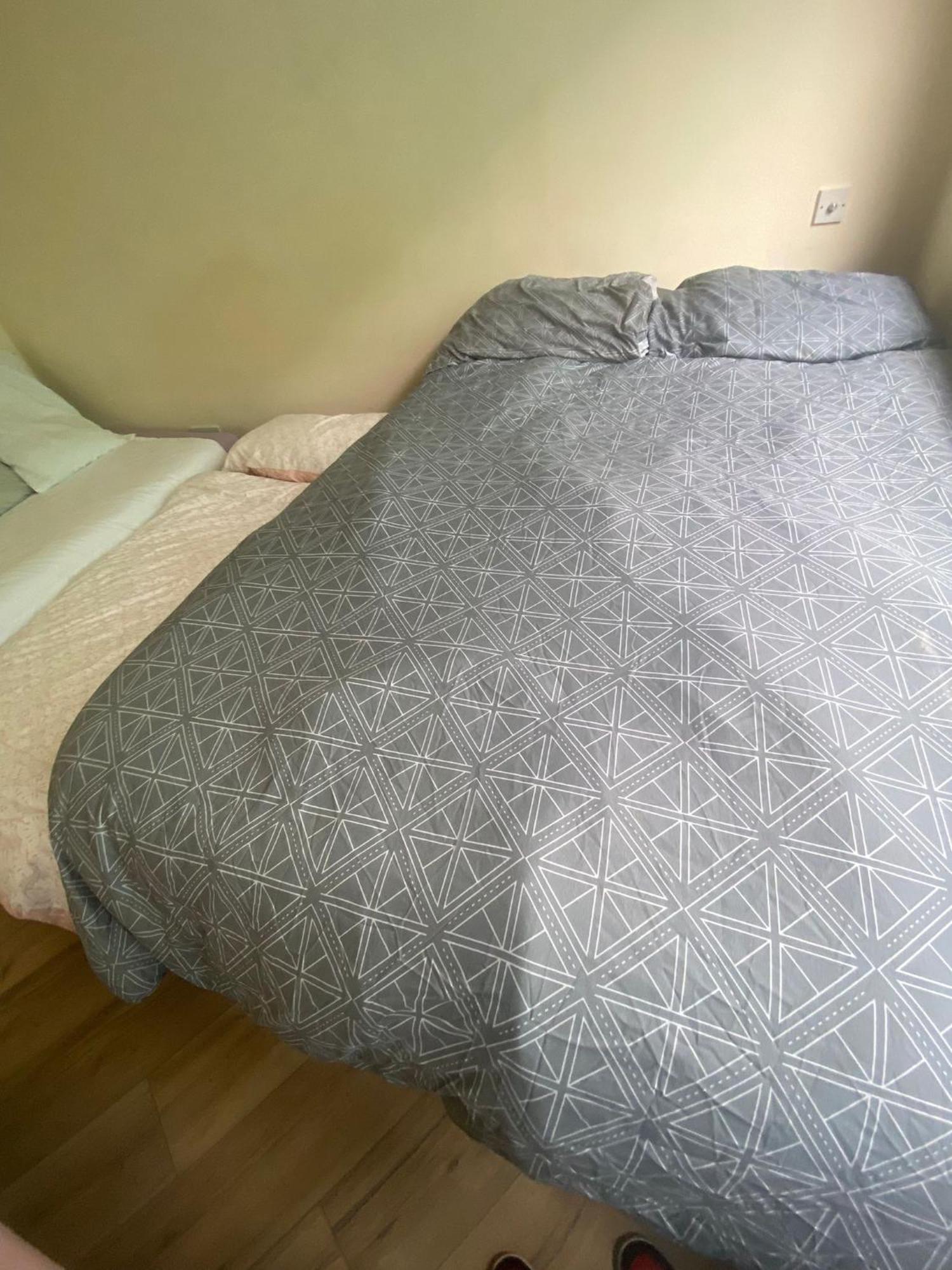 Privatunterkunft Airport Big With Bathroom Outside - Kitchen Only 7 Days Reservation Dublin