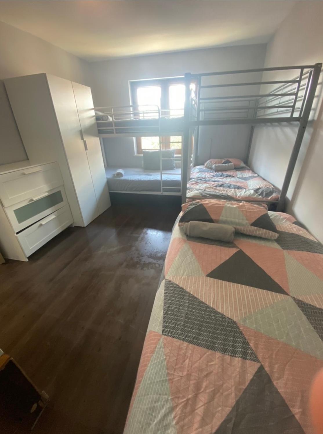 Hospedagem domiciliar Airport Big With Bathroom Outside - Kitchen Only 7 Days Reservation *